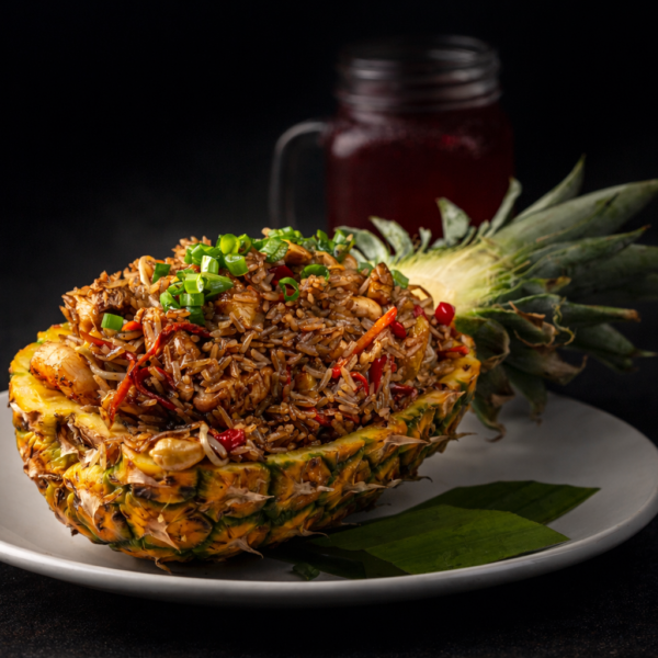 Khao Pad con Piña